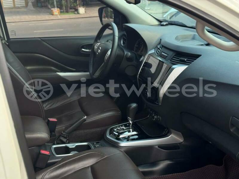 Big with watermark nissan terra tinh lam gjong gjam rong 37238