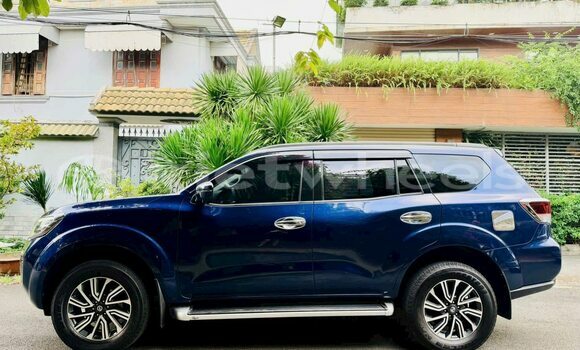 Buy Used Nissan TERRA Car Buy Used Nissan TERRA Car