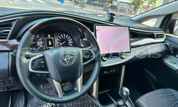 Buy Used Toyota Innova Car Buy Used Toyota Innova Car