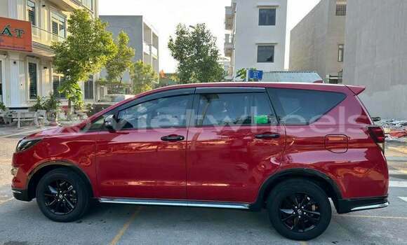 Buy Used Toyota Innova Car Buy Used Toyota Innova Car