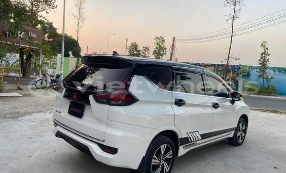Buy Used Mitsubishi Xpander Car Buy Used Mitsubishi Xpander Car