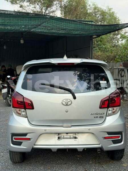 Big with watermark toyota wigo hanoi saigon 37261