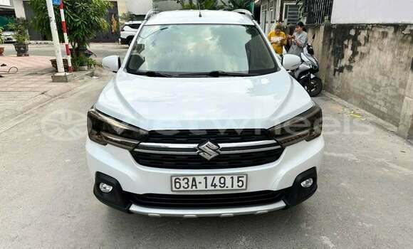 Buy Used Suzuki XL7 Car Buy Used Suzuki XL7 Car