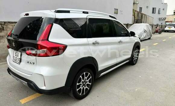 Buy Used Suzuki XL7 Car Buy Used Suzuki XL7 Car