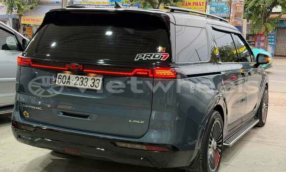 Buy Used Kia Carnival Car Buy Used Kia Carnival Car