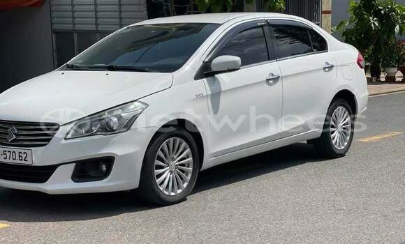 Mua Đã sử dụng Suzuki CIAZ Xe ô tô