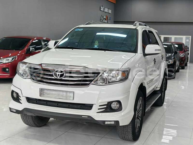 Big with watermark toyota fortuner hanoi saigon 37274