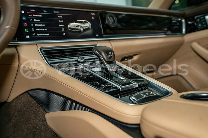 Big with watermark porsche panamera tinh lam gjong gjam rong 37281