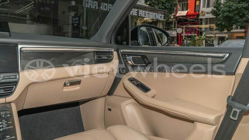 Big with watermark porsche macan tinh lam gjong gjam rong 37284