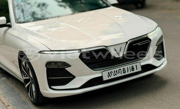 Mua Đã sử dụng Vinfast LUX A2.0 Xe ô tô Mua Đã sử dụng Vinfast LUX A2.0 Xe ô tô