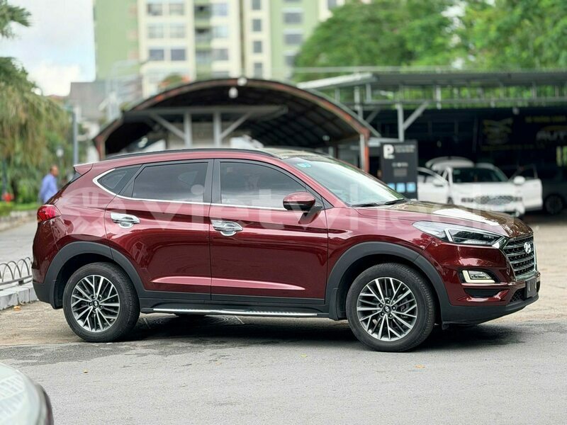 Big with watermark hyundai tucson tinh lam gjong gjam rong 37296