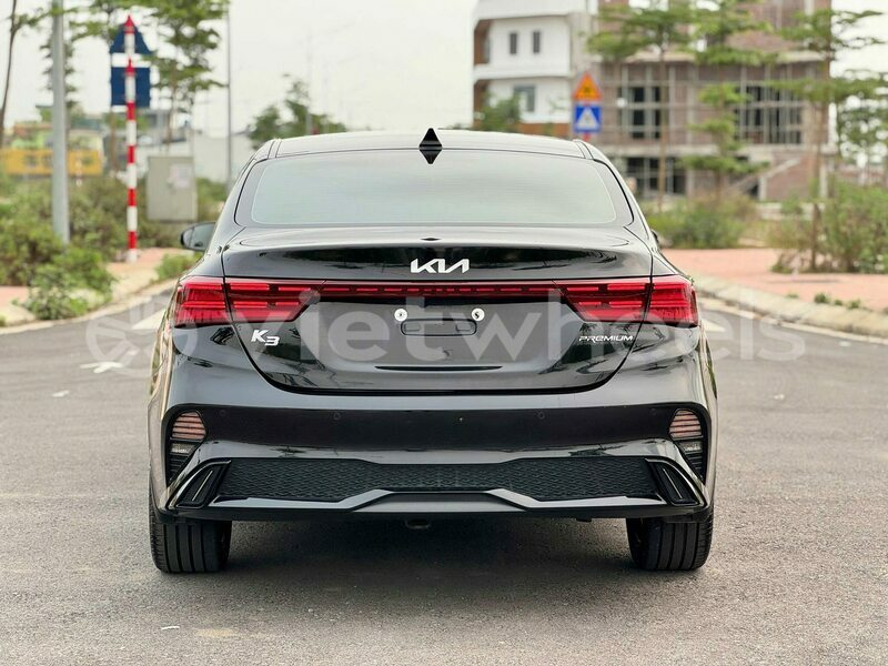 Big with watermark kia k3 hanoi saigon 37300