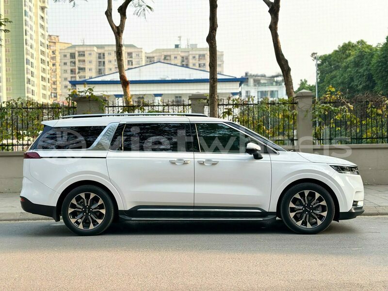 Big with watermark kia carnival tinh lam gjong gjam rong 37306