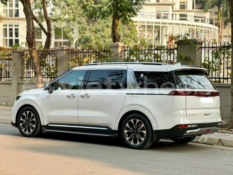 Big with watermark kia carnival tinh lam gjong gjam rong 37306