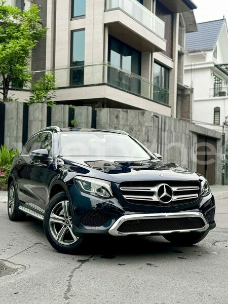 Big with watermark mercedes benz gl hanoi saigon 37307