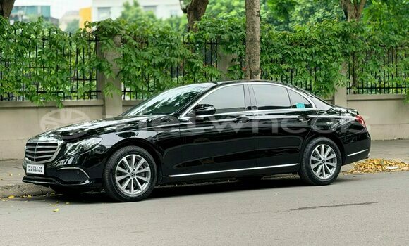 Mua Đã sử dụng Mercedes Benz E-Class Xe ô tô Mua Đã sử dụng Mercedes Benz E-Class Xe ô tô