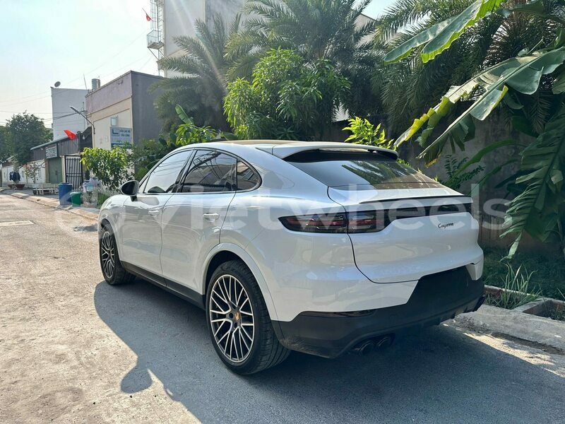 Big with watermark porsche cayenne thanh pho can tho cai rang 37312