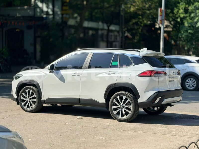 Big with watermark toyota cross tinh lam gjong gjam rong 37326