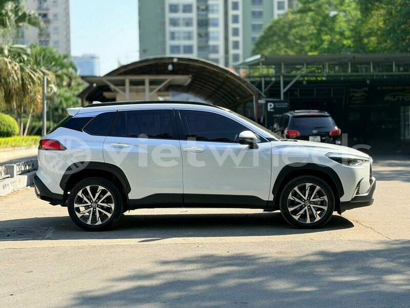 Big with watermark toyota cross tinh lam gjong gjam rong 37326