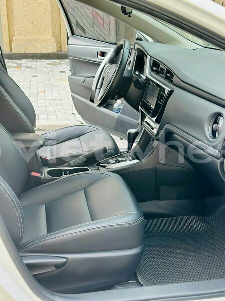 Big with watermark toyota corolla altis hanoi saigon 37328