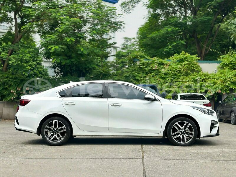 Big with watermark kia cerato tinh lam gjong gjam rong 37330