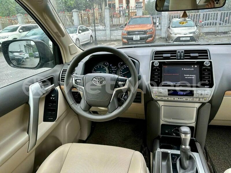 Big with watermark toyota prado tinh thua thien hue huyen a luoi 37333