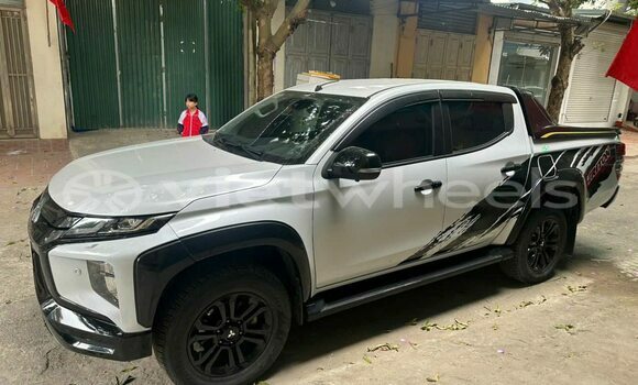 Mua Đã sử dụng Mitsubishi Triton Xe ô tô