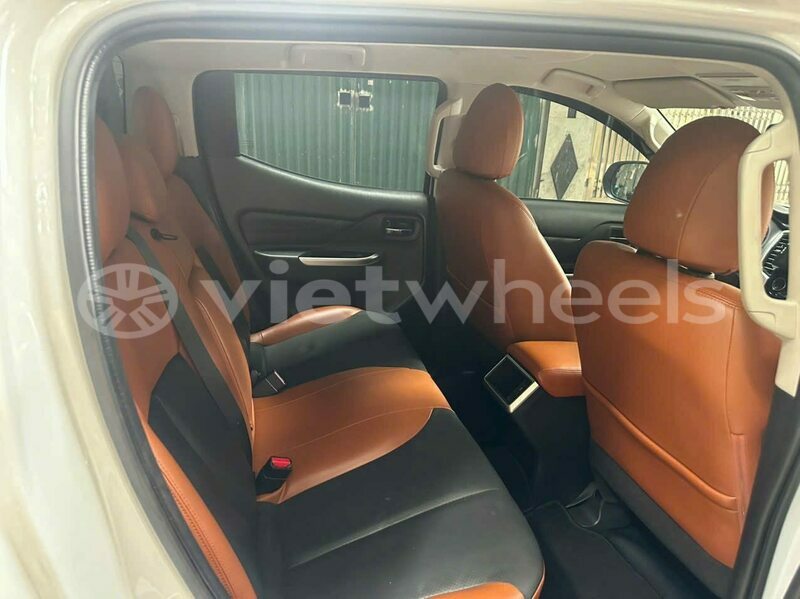 Big with watermark mitsubishi triton tinh lam gjong gjam rong 37336