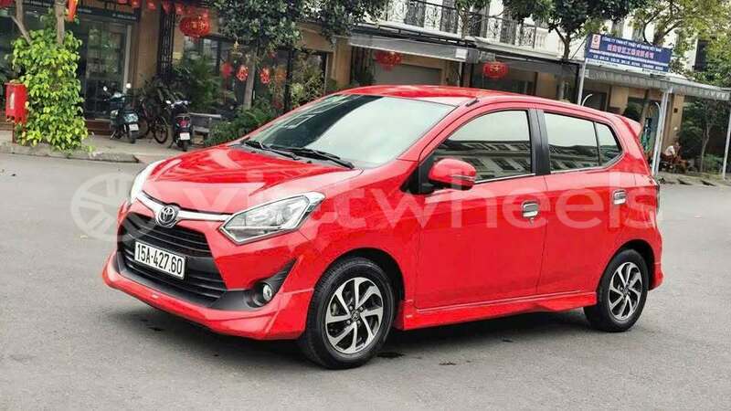 Big with watermark toyota wigo hanoi saigon 37354