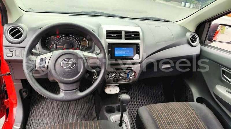 Big with watermark toyota wigo hanoi saigon 37354