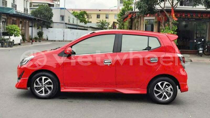 Big with watermark toyota wigo hanoi saigon 37354