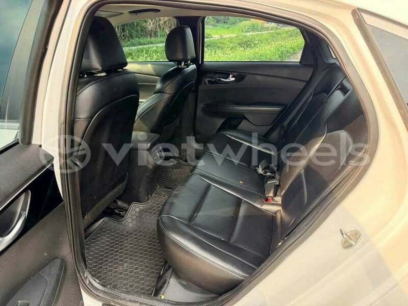 Big with watermark kia cerato hanoi saigon 37367