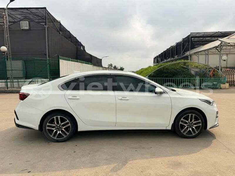 Big with watermark kia cerato hanoi saigon 37367