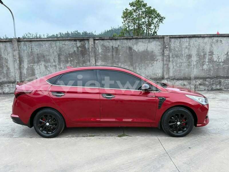 Big with watermark hyundai accent tinh lam gjong gjam rong 37373