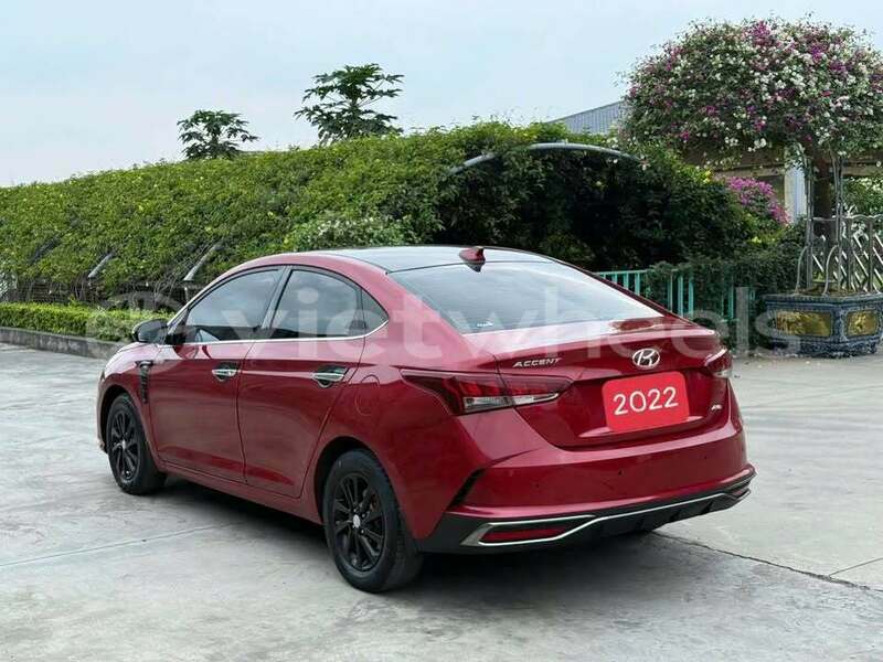Big with watermark hyundai accent tinh lam gjong gjam rong 37373