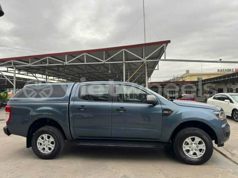 Big with watermark ford ranger xls 2 2l 4x2 at hanoi saigon 37377
