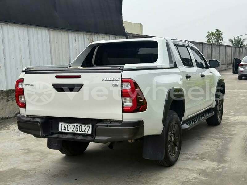 Big with watermark toyota hilux tinh lam gjong gjam rong 37378