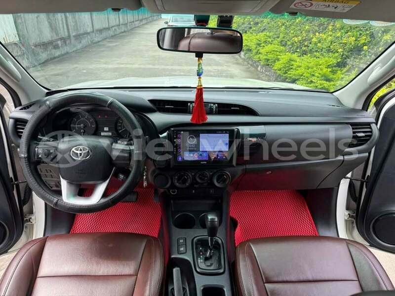 Big with watermark toyota hilux tinh lam gjong gjam rong 37378