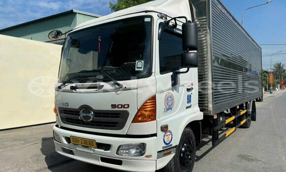 Buy Used ISUZU Hi Lander V-Spec 2.5 MT Car Buy Used ISUZU Hi Lander V-Spec 2.5 MT Car