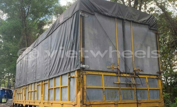 Buy Used Daewoo Lacetti EX 1.6 MT Car Buy Used Daewoo Lacetti EX 1.6 MT Car