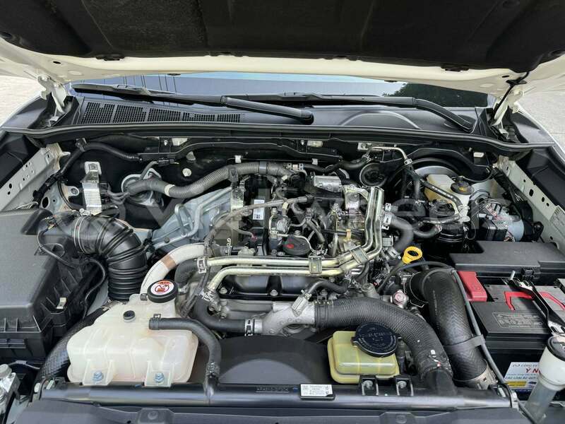 Big with watermark toyota fortuner tinh lam gjong gjam rong 37401