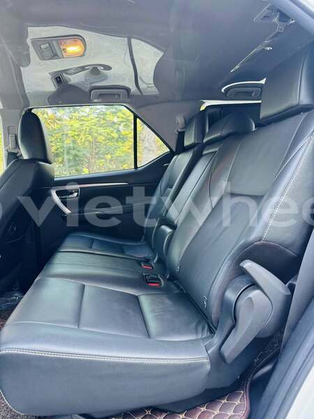 Big with watermark toyota fortuner tinh lam gjong gjam rong 37401