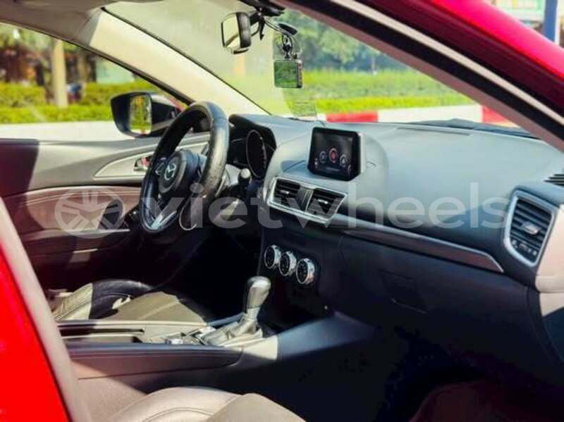 Big with watermark mazda 3 hanoi saigon 37404