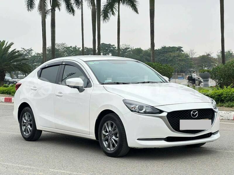 Big with watermark mazda 2 tinh lam gjong gjam rong 37426