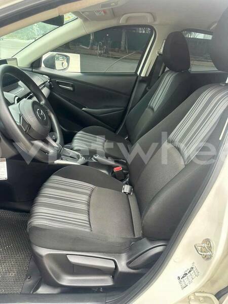 Big with watermark mazda 2 tinh lam gjong gjam rong 37426