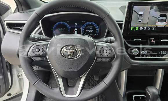 Buy Used Toyota CROSS Car Buy Used Toyota CROSS Car