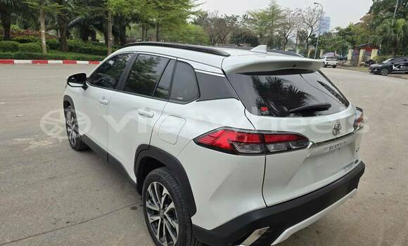 Buy Used Toyota CROSS Car Buy Used Toyota CROSS Car