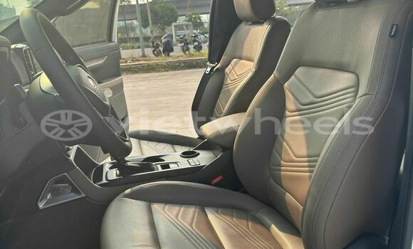 Buy Used Ford Everest Car Buy Used Ford Everest Car