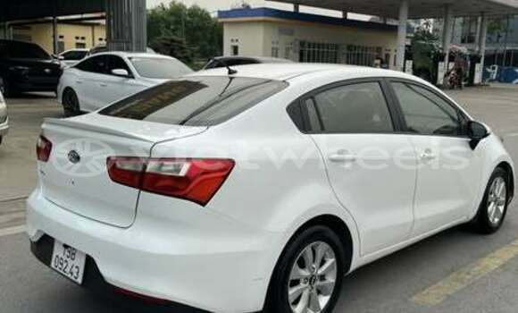 Mua Đã sử dụng KIA RIO Xe ô tô Mua Đã sử dụng KIA RIO Xe ô tô
