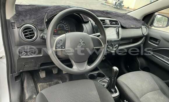 Mua Đã sử dụng Mitsubishi Attrage Xe ô tô Mua Đã sử dụng Mitsubishi Attrage Xe ô tô